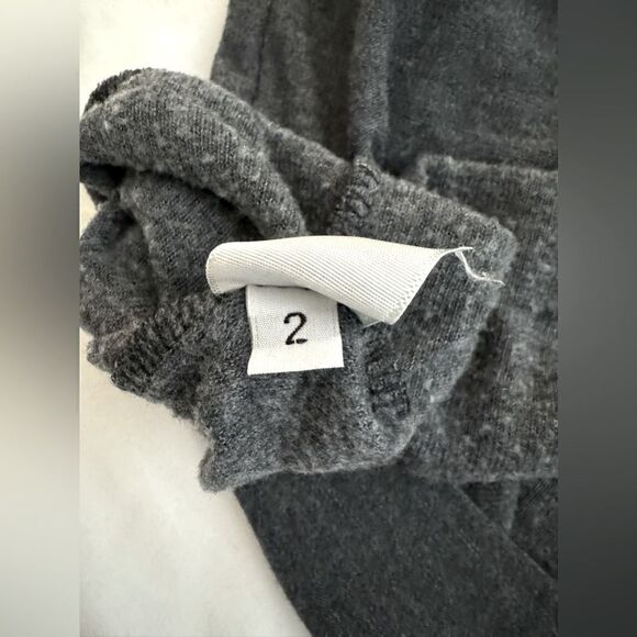 good hYOUman charcoal gray sweatshirt with inspirational text on the front.M - Picture 7 of 8